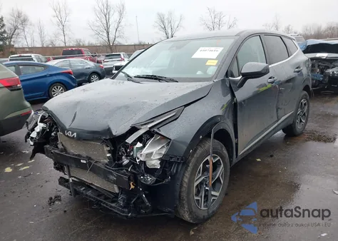 2023 Kia Sportage Lx z USA, uszkodzony, nr VIN KNDPUCAF0P7074804